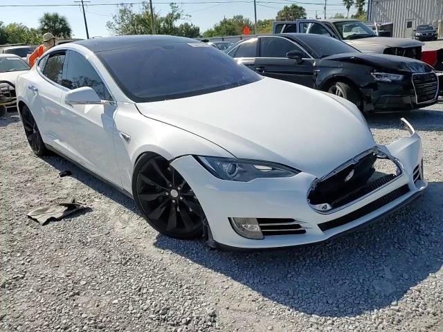 2013 Tesla Model S VIN: 5YJSA1CP2DFP19990 Lot: 93367545
