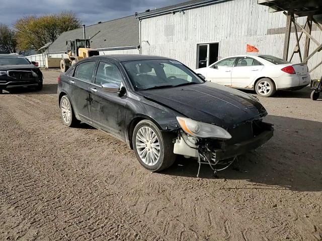 2011 Chrysler 200 Limited VIN: 1C3BC2FG2BN519500 Lot: 90469015