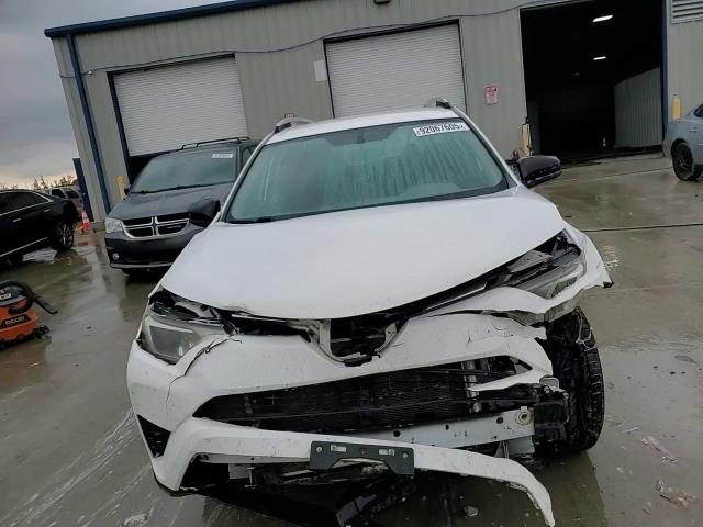 2016 Toyota Rav4 Le VIN: JTMBFREV9GJ101168 Lot: 92067605