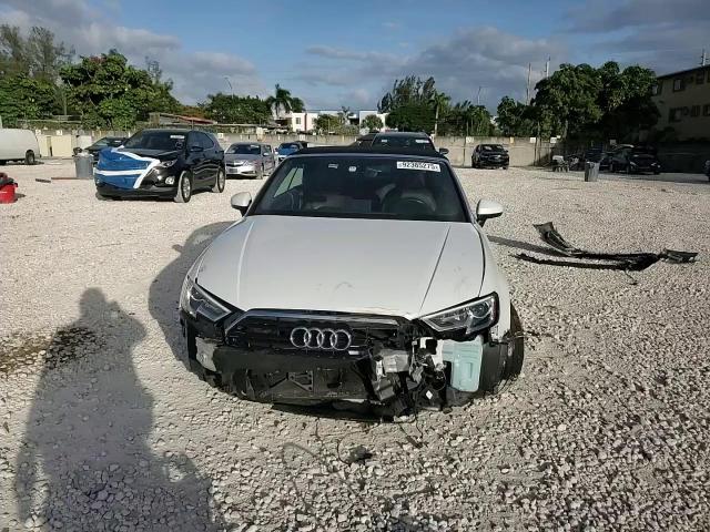 2018 Audi A3 Premium Plus VIN: WAU5ULFF6J1082932 Lot: 92385275