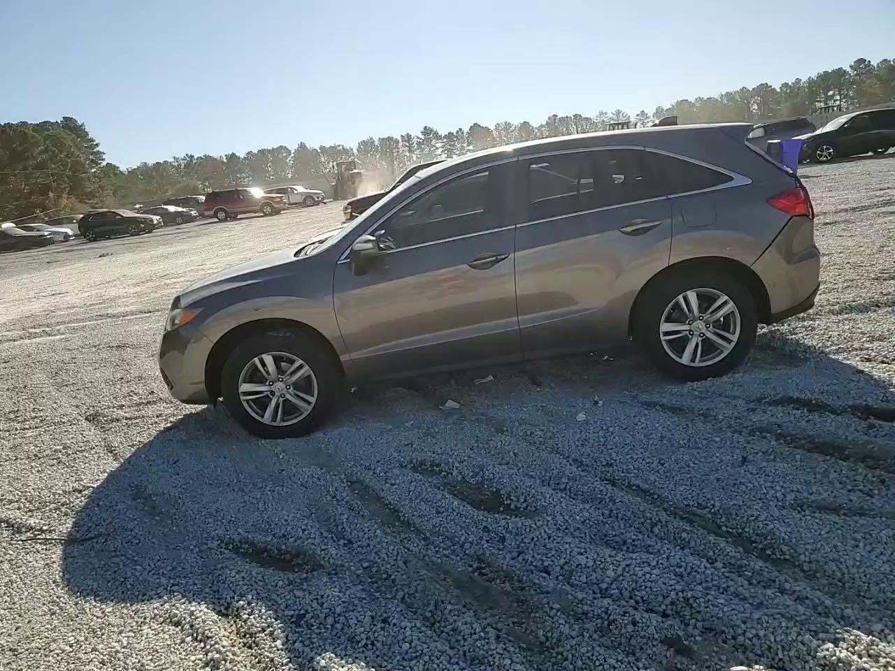 Фото: 5J8TB3H34DL013217