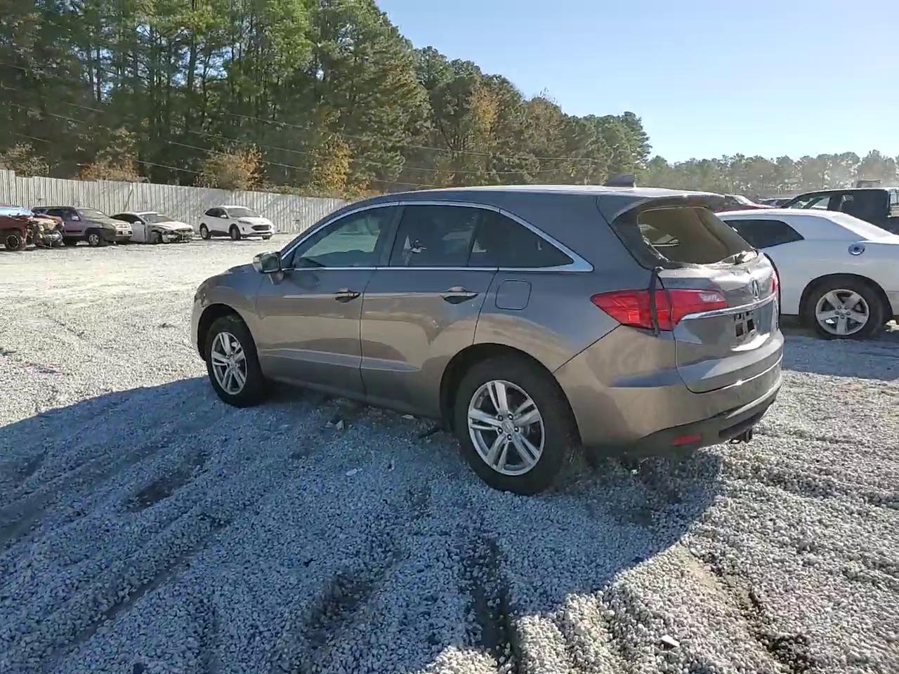 Фото: 5J8TB3H34DL013217