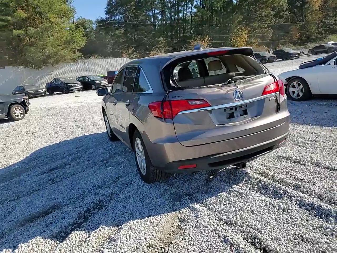 Фото: 5J8TB3H34DL013217