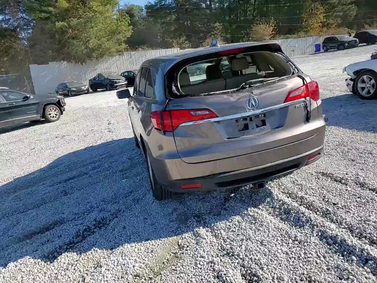 Фото: 5J8TB3H34DL013217