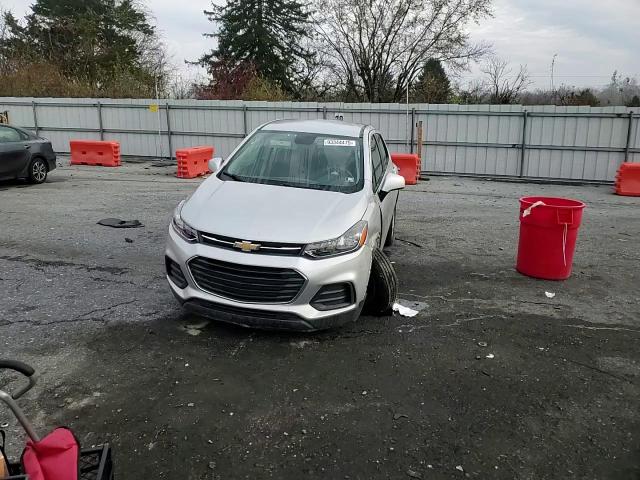 2018 Chevrolet Trax Ls VIN: 3GNCJNSB4JL398444 Lot: 93344475