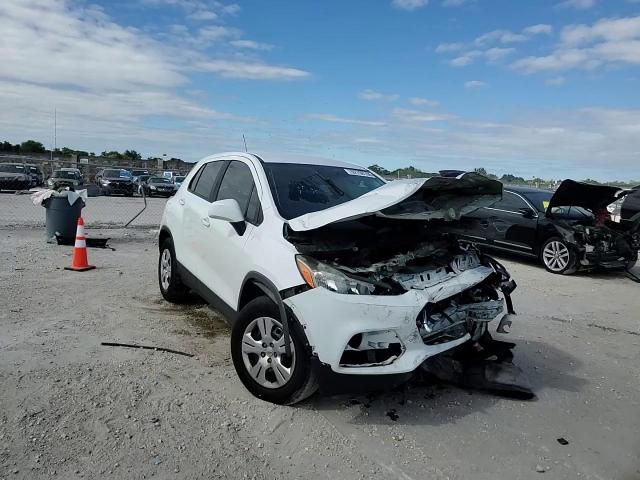 2017 Chevrolet Trax Ls VIN: 3GNCJKSB6HL229373 Lot: 92798195