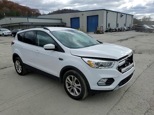 2017 Ford Escape Se VIN: 1FMCU9GD2HUE46195 Lot: 92030355