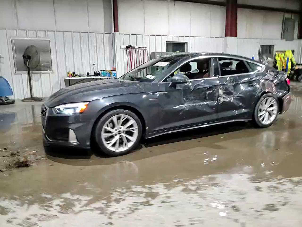 Фото: WAUABCF52PA019766