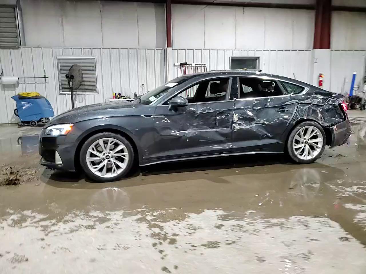 Фото: WAUABCF52PA019766