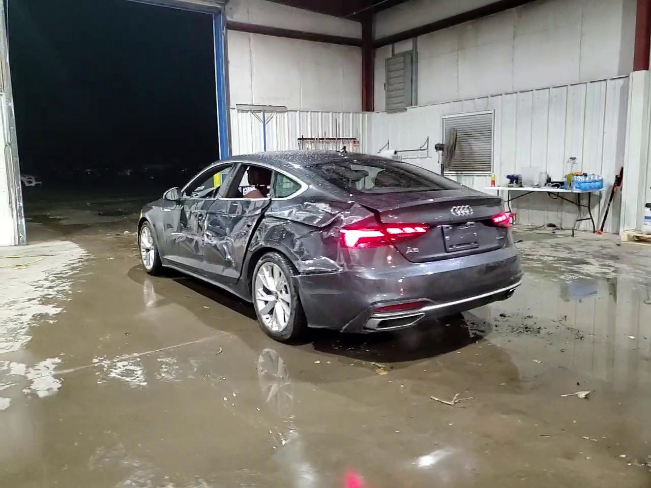 Фото: WAUABCF52PA019766