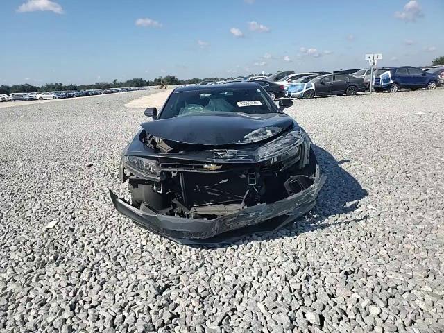 2017 Chevrolet Camaro Lt VIN: 1G1FB1RX4H0215928 Lot: 93382035
