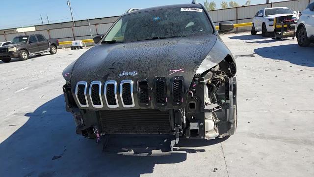 2016 Jeep Cherokee Latitude VIN: 1C4PJLCS6GW110567 Lot: 92310865