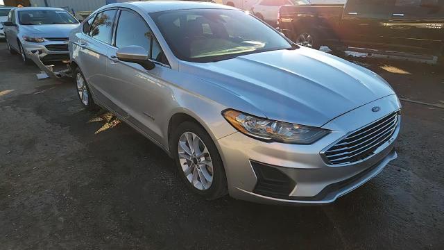 2019 Ford Fusion Se VIN: 3FA6P0LU0KR118093 Lot: 92753845