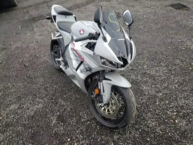 2025 Honda Cbr600 Rr VIN: JH2PC40H7SK200407 Lot: 94340635