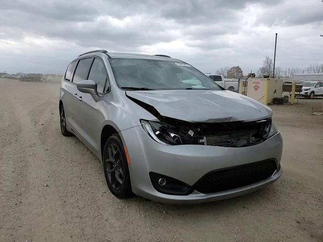 2020 Chrysler Pacifica Touring L VIN: 2C4RC1BG1LR149784 Lot: 89863475