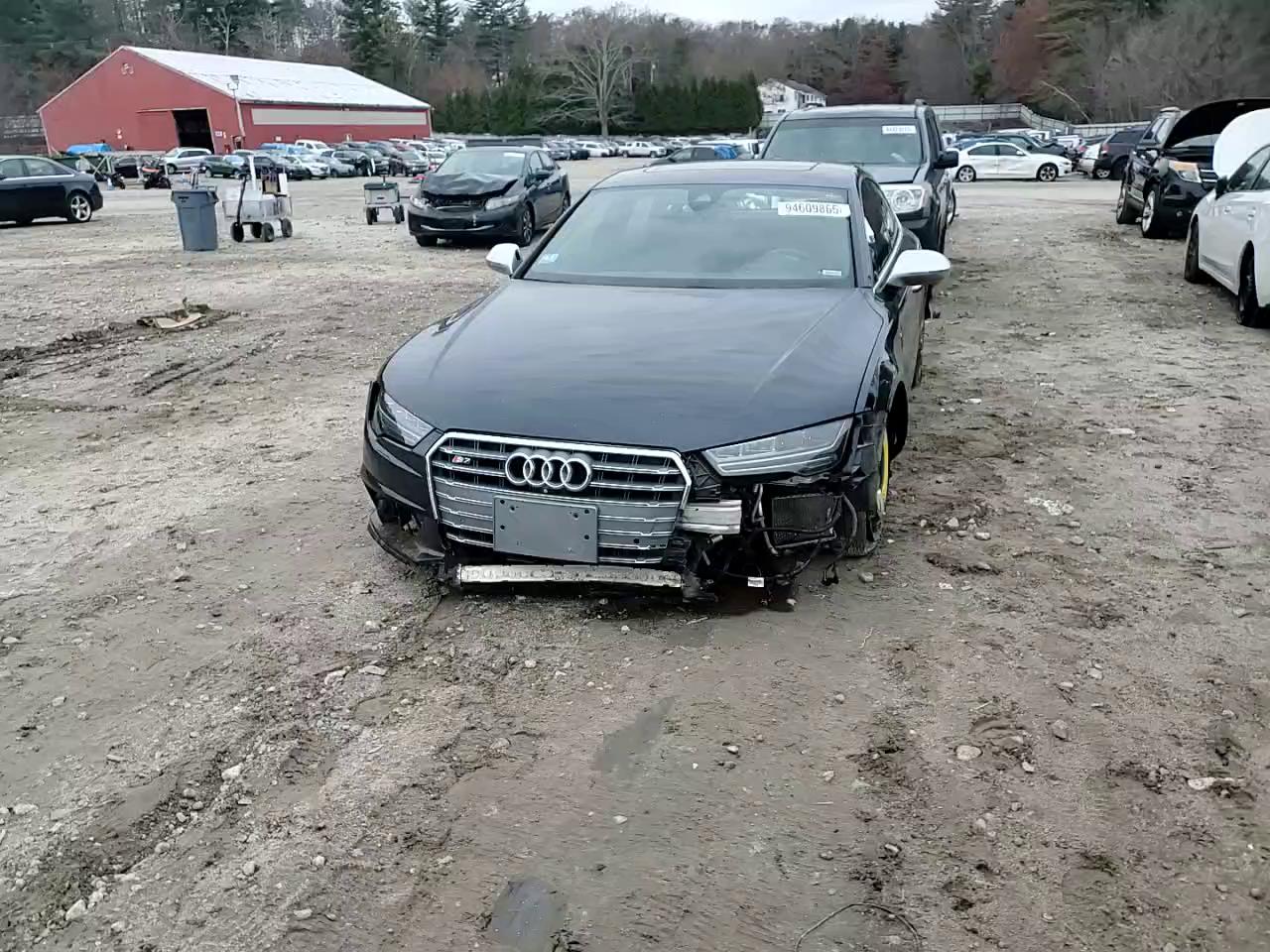 Фото: WAUW2AFC4GN011184