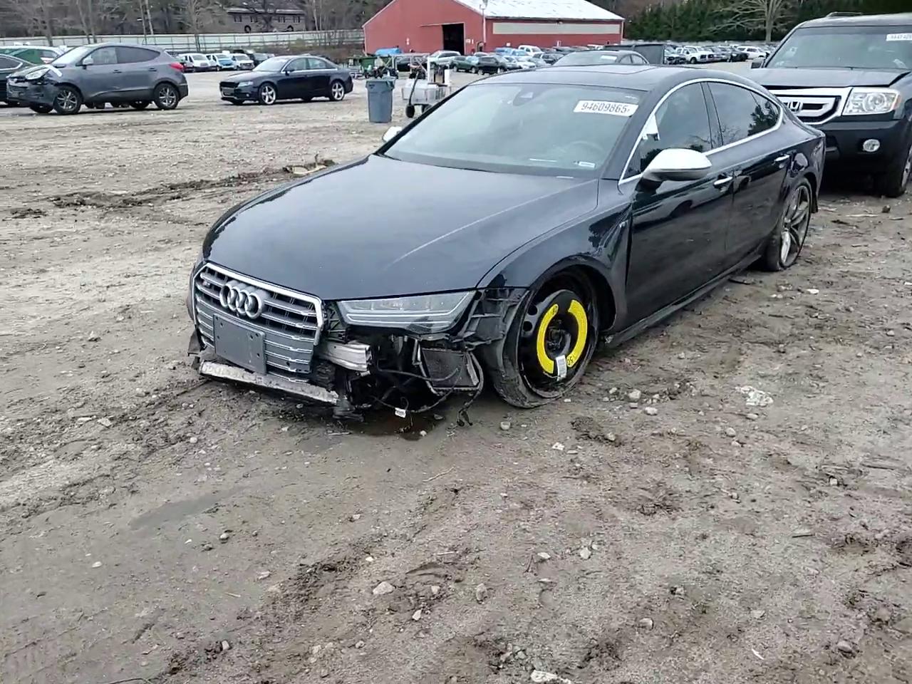 Фото: WAUW2AFC4GN011184