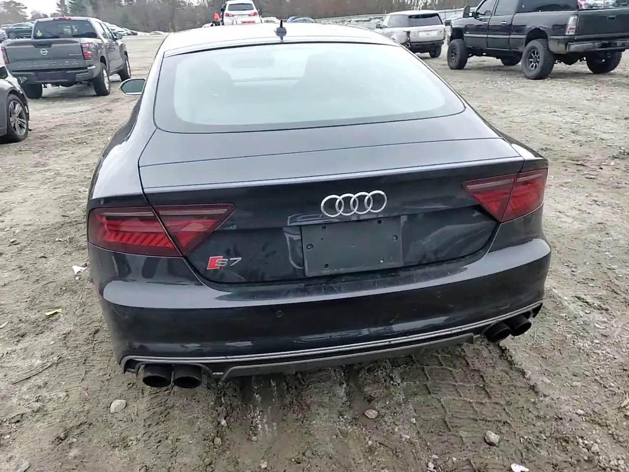 Фото: WAUW2AFC4GN011184