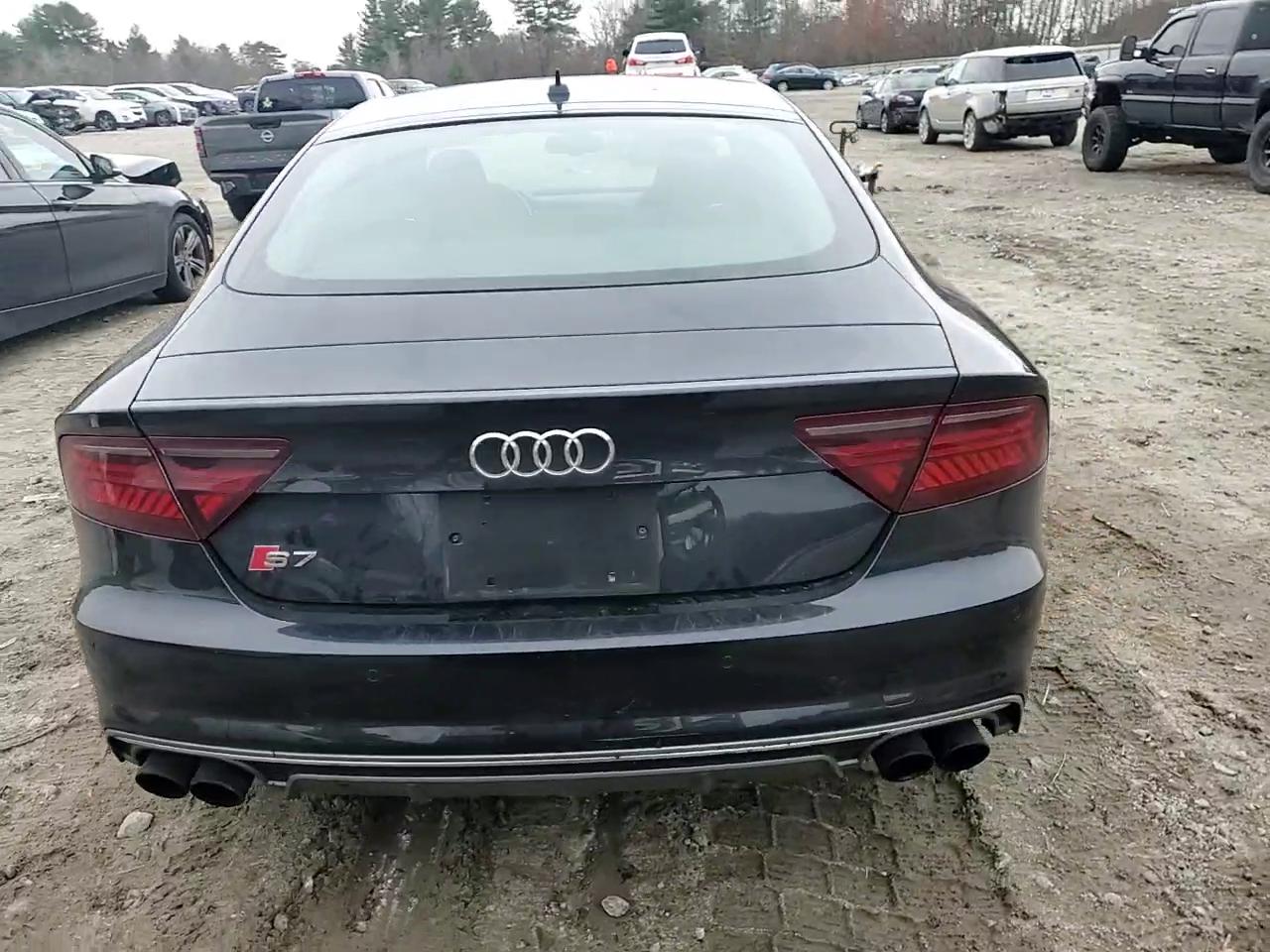 Фото: WAUW2AFC4GN011184