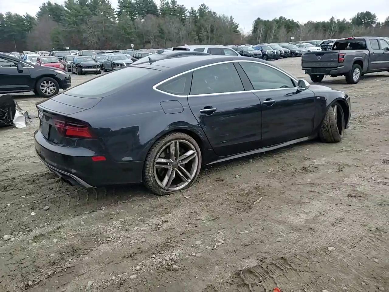 Фото: WAUW2AFC4GN011184