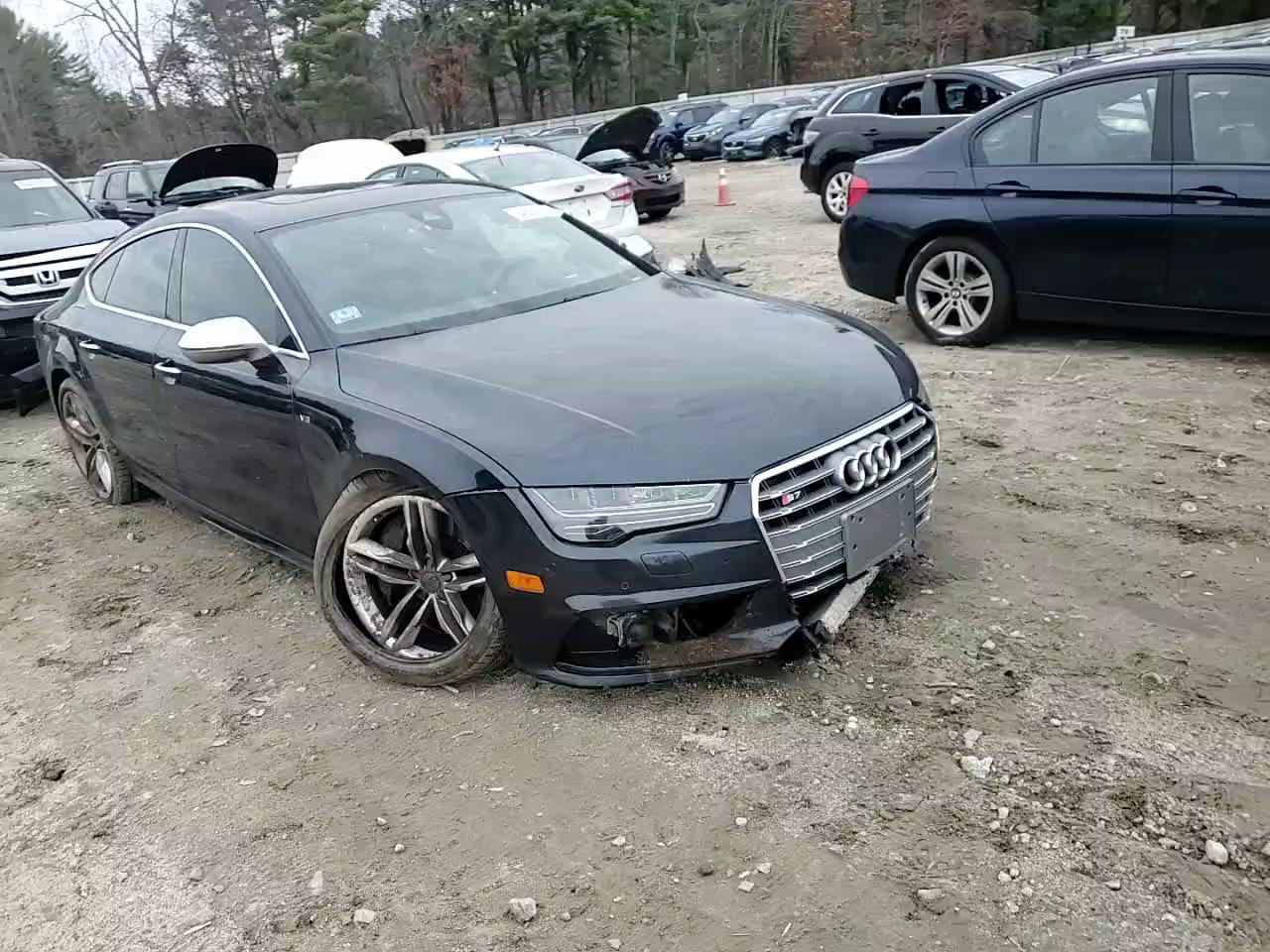 Фото: WAUW2AFC4GN011184