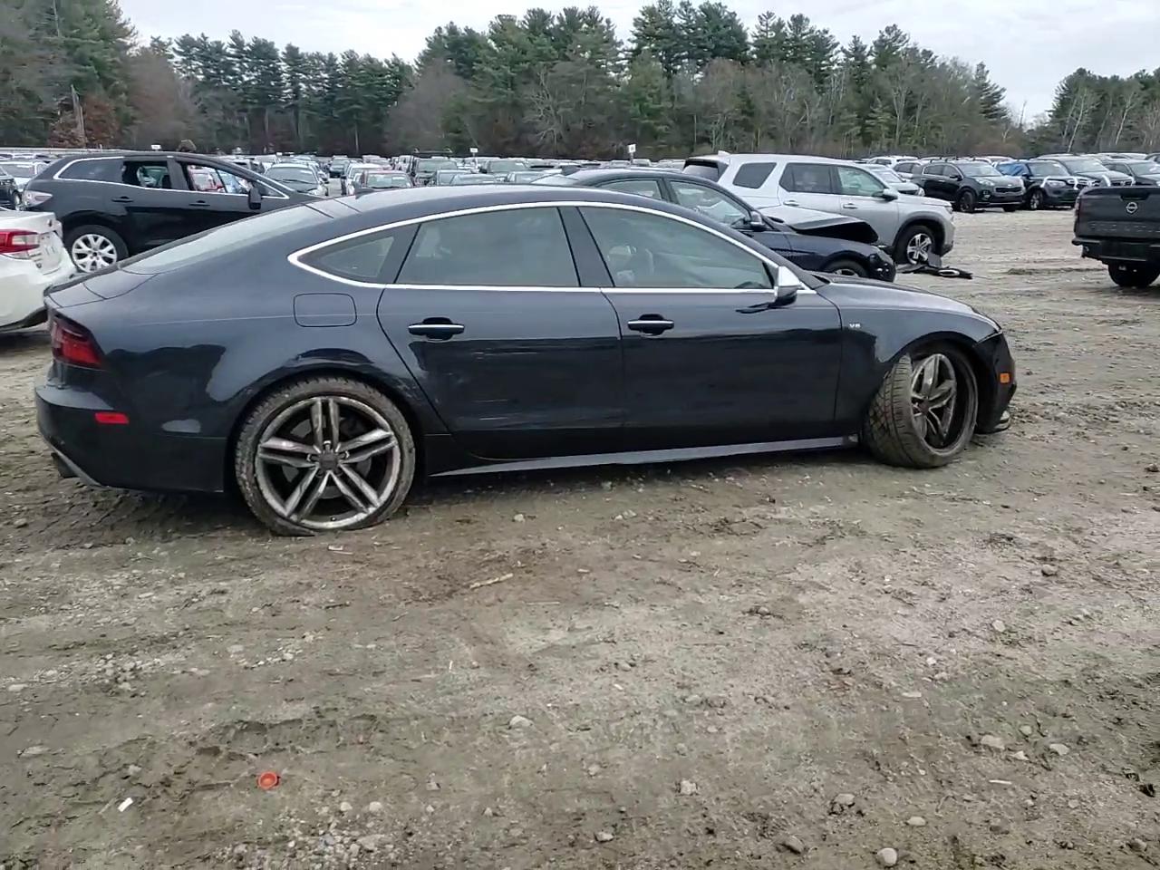 Фото: WAUW2AFC4GN011184