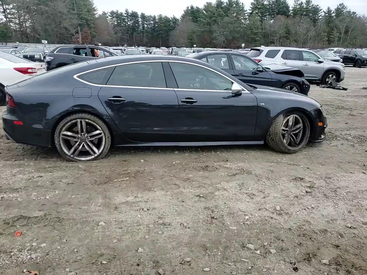 Фото: WAUW2AFC4GN011184