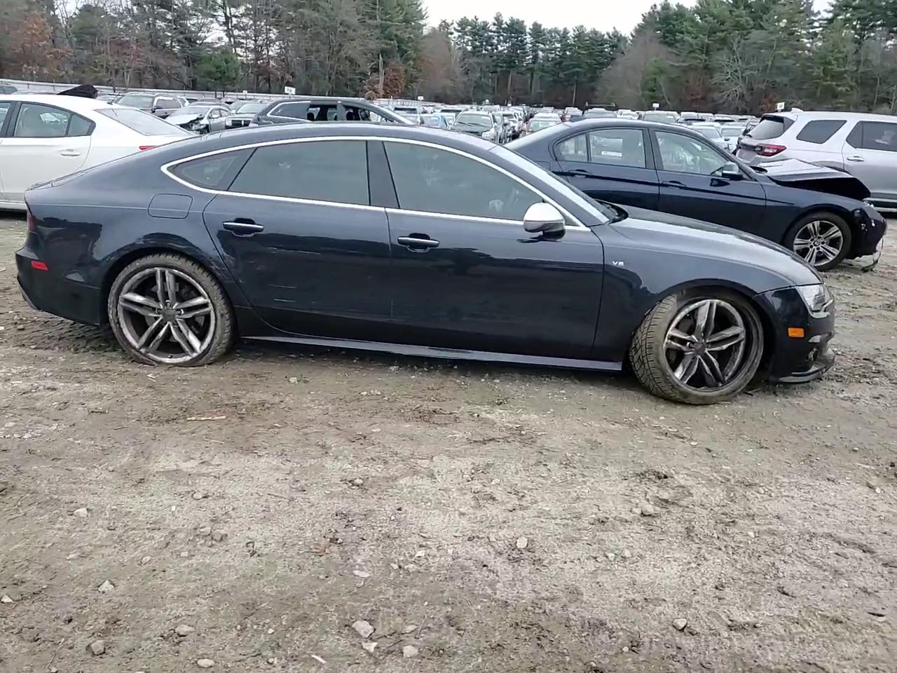 Фото: WAUW2AFC4GN011184