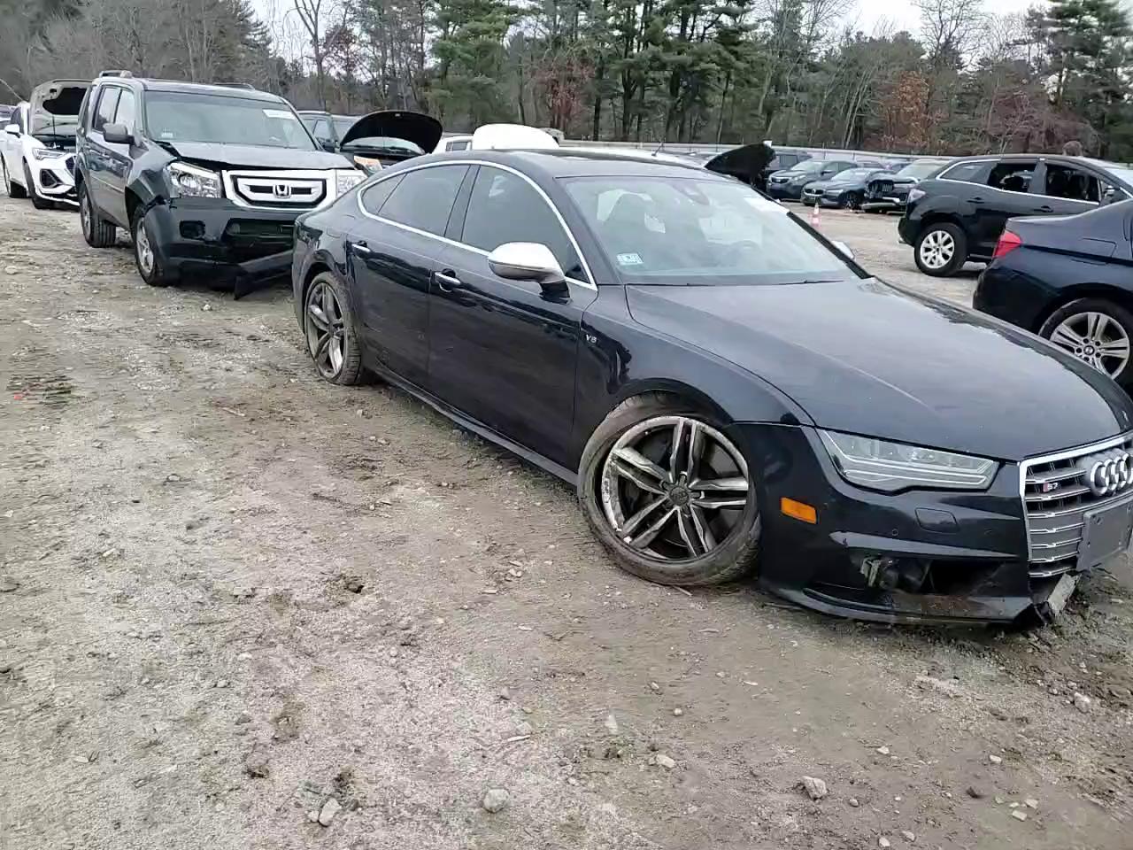 Фото: WAUW2AFC4GN011184