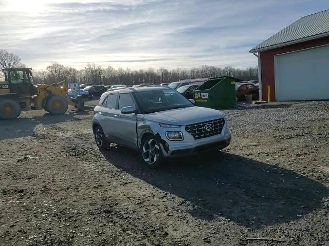 2022 Hyundai Venue Sel VIN: KMHRC8A35NU159338 Lot: 94093555
