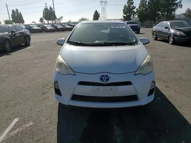 2013 Toyota Prius C VIN: JTDKDTB34D1549660 Lot: 90855675
