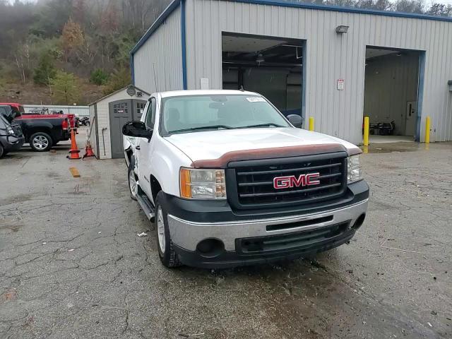 2009 GMC Sierra C1500 VIN: 1GTEC14X09Z181636 Lot: 94110175