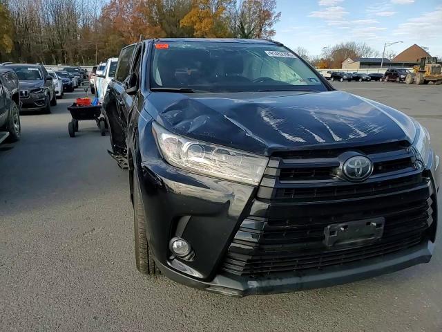 2018 Toyota Highlander Se VIN: 5TDJZRFHXJS899217 Lot: 91452795