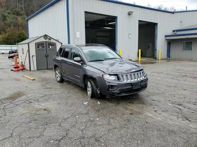 2016 Jeep Compass Latitude VIN: 1C4NJCEA5GD760918 Lot: 94065925