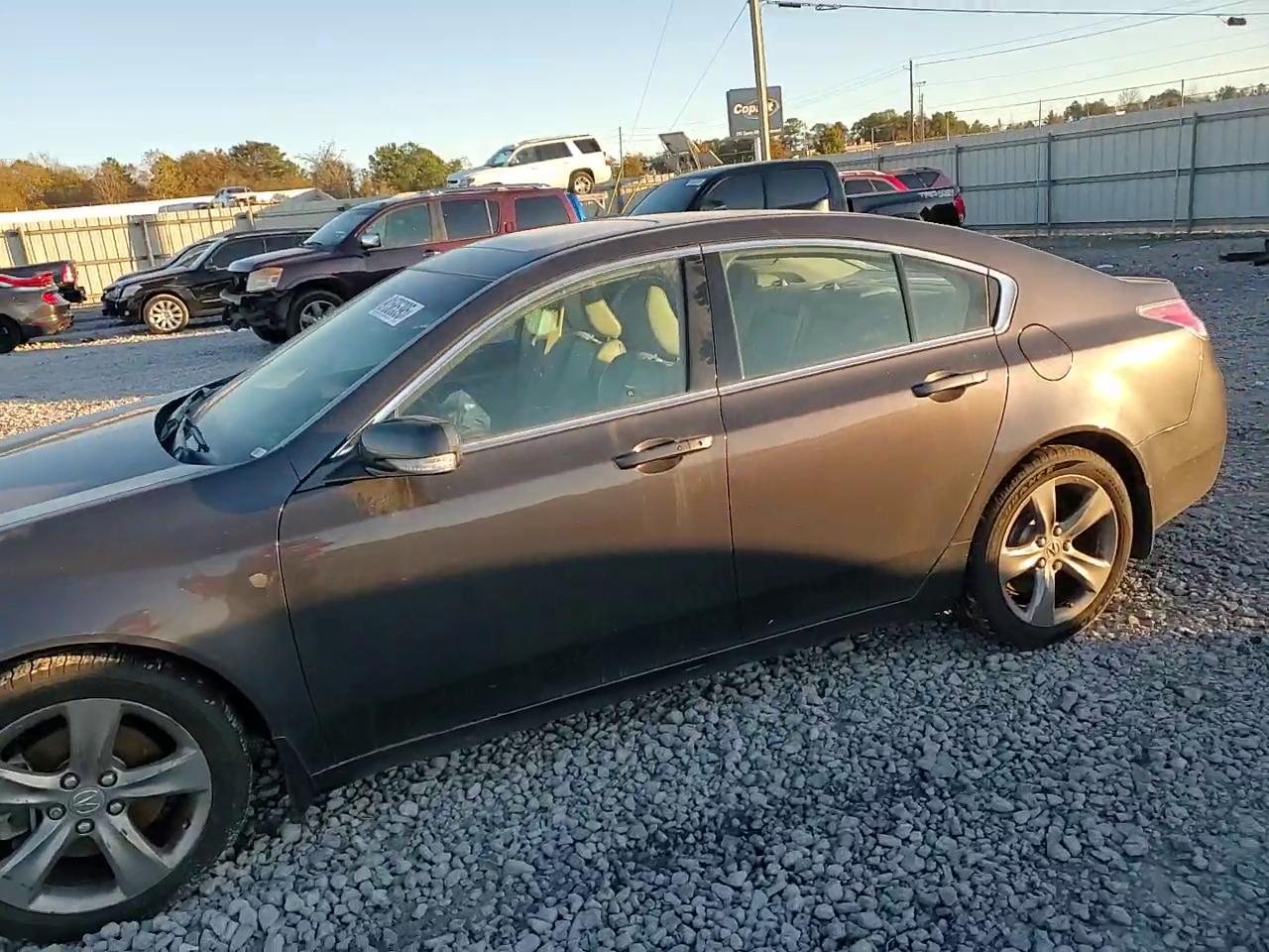 Фото: 19UUA8F73EA001552