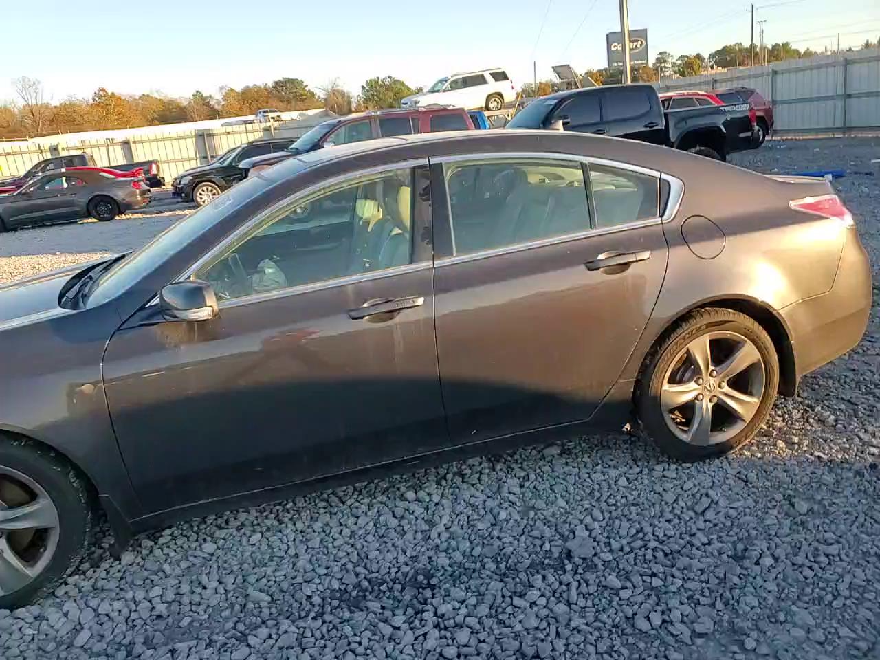 Фото: 19UUA8F73EA001552