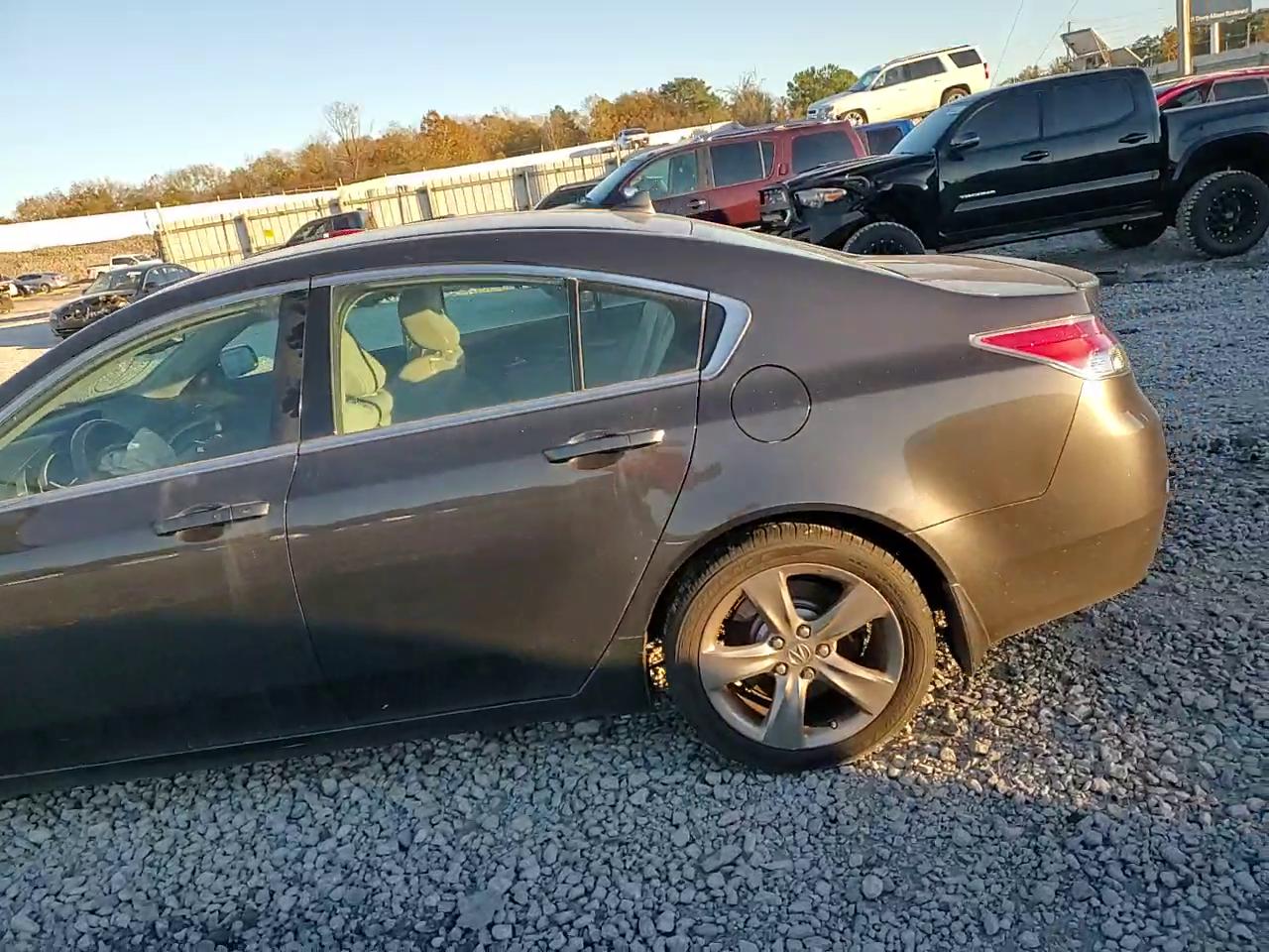 Фото: 19UUA8F73EA001552