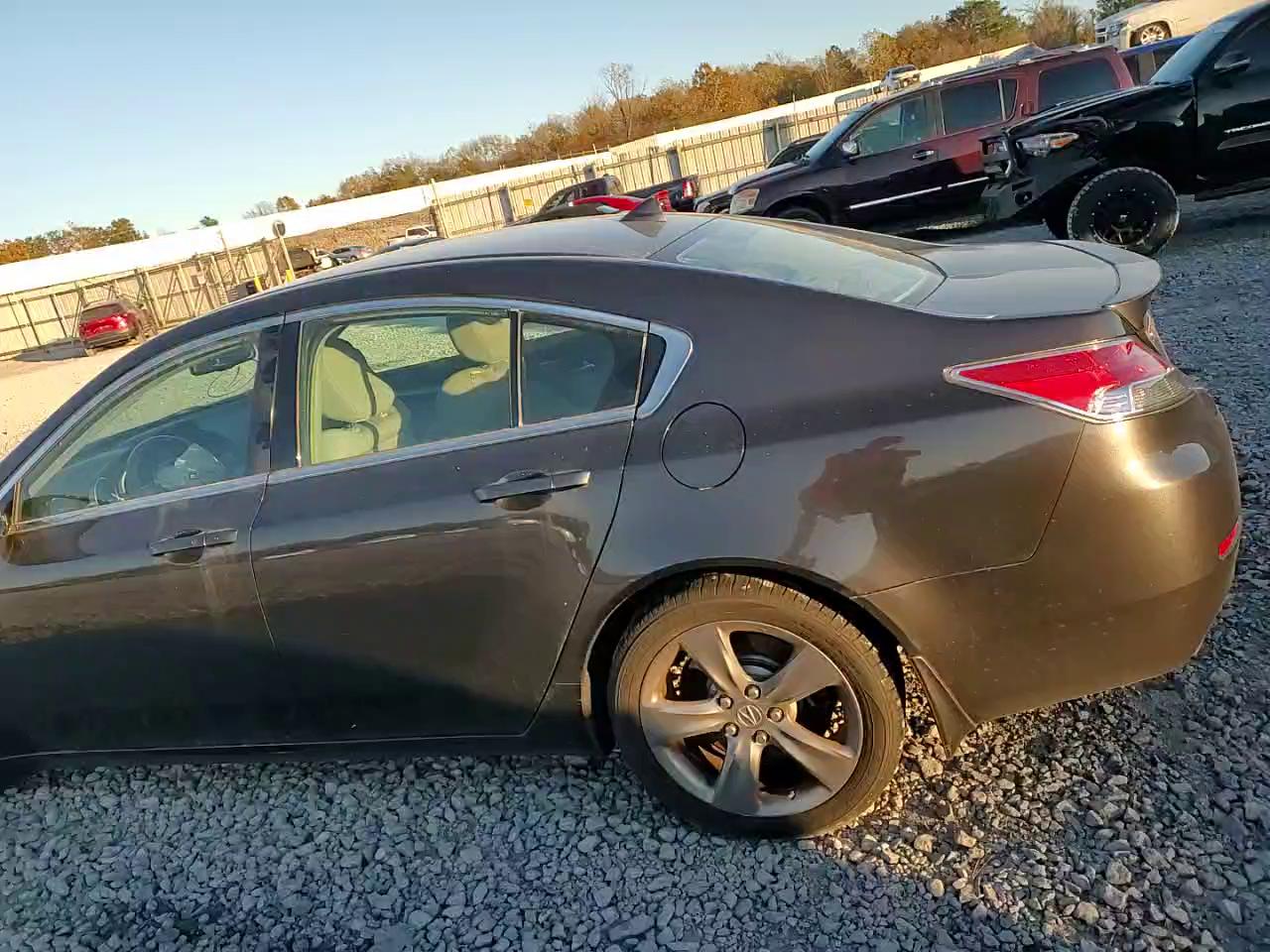 Фото: 19UUA8F73EA001552