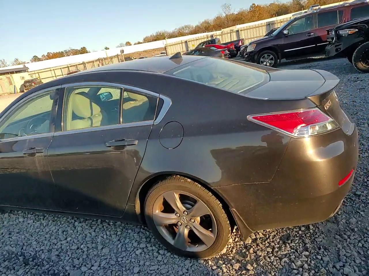 Фото: 19UUA8F73EA001552