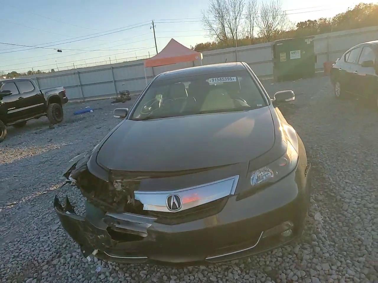 Фото: 19UUA8F73EA001552