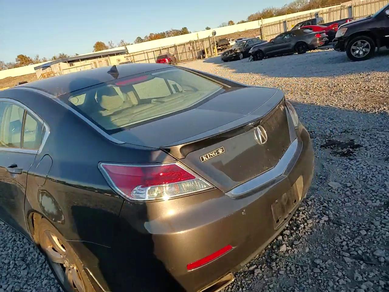 Фото: 19UUA8F73EA001552