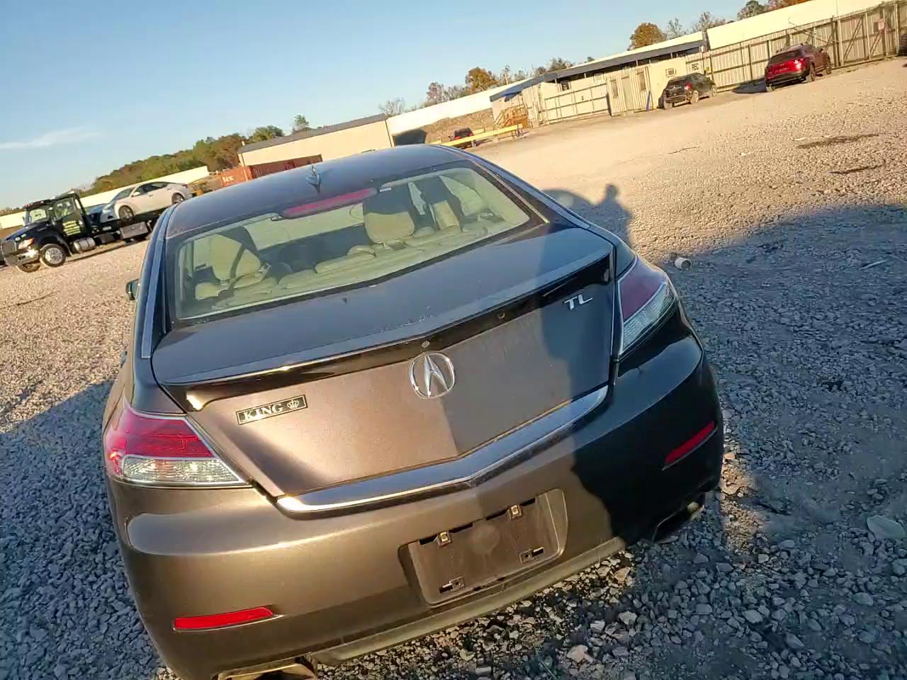 Фото: 19UUA8F73EA001552