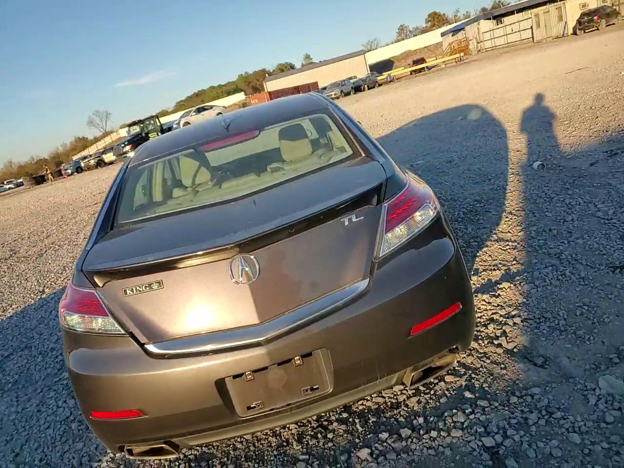 Фото: 19UUA8F73EA001552