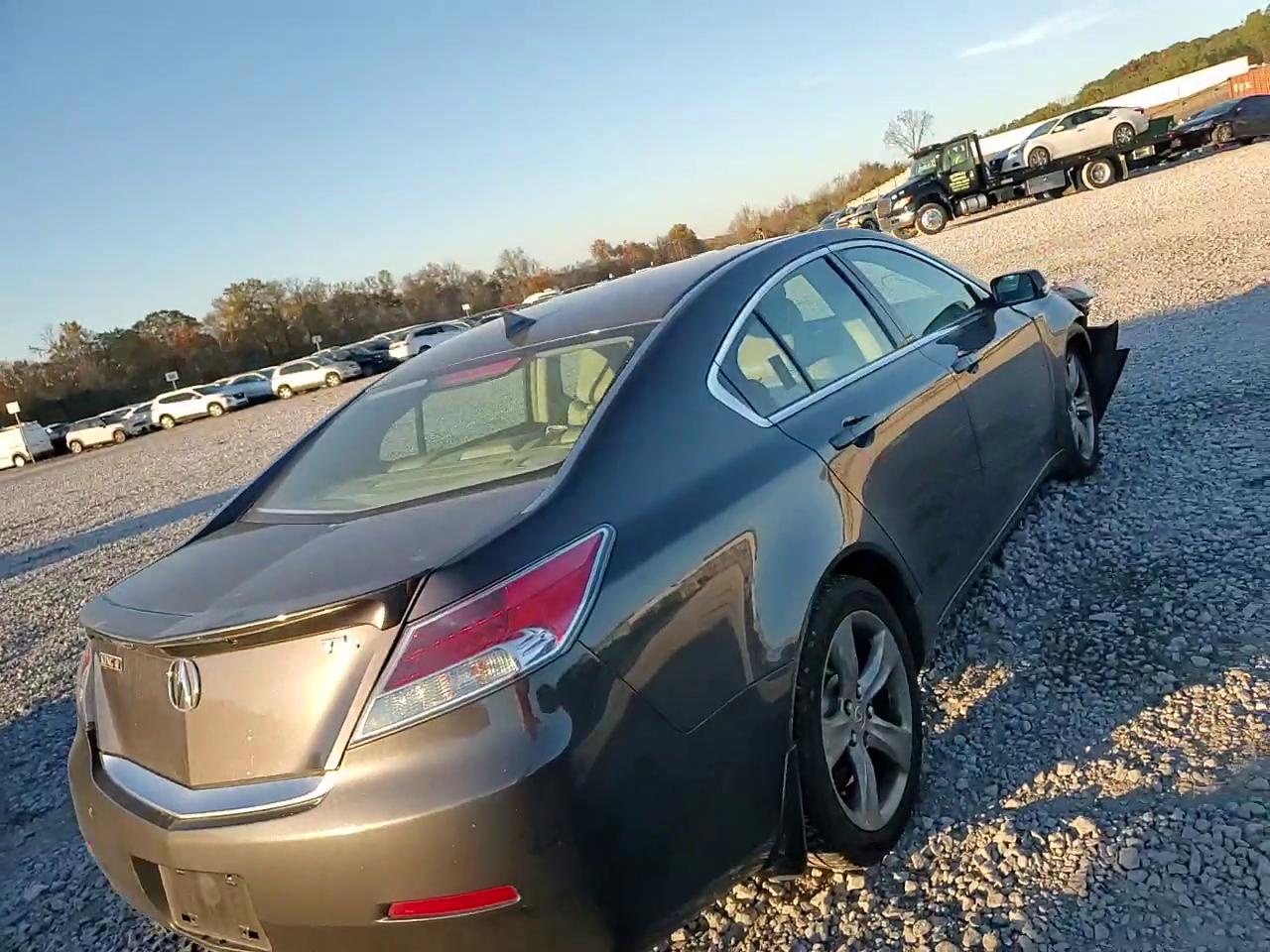 Фото: 19UUA8F73EA001552