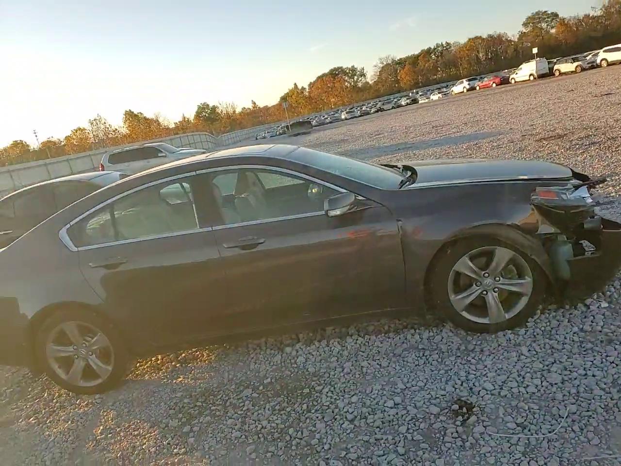 Фото: 19UUA8F73EA001552