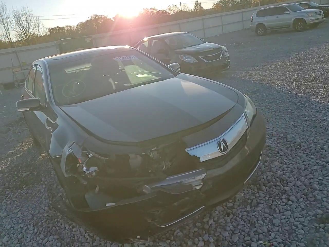 Фото: 19UUA8F73EA001552