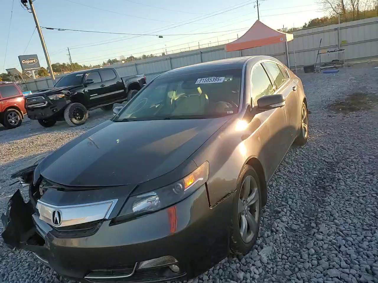 Фото: 19UUA8F73EA001552