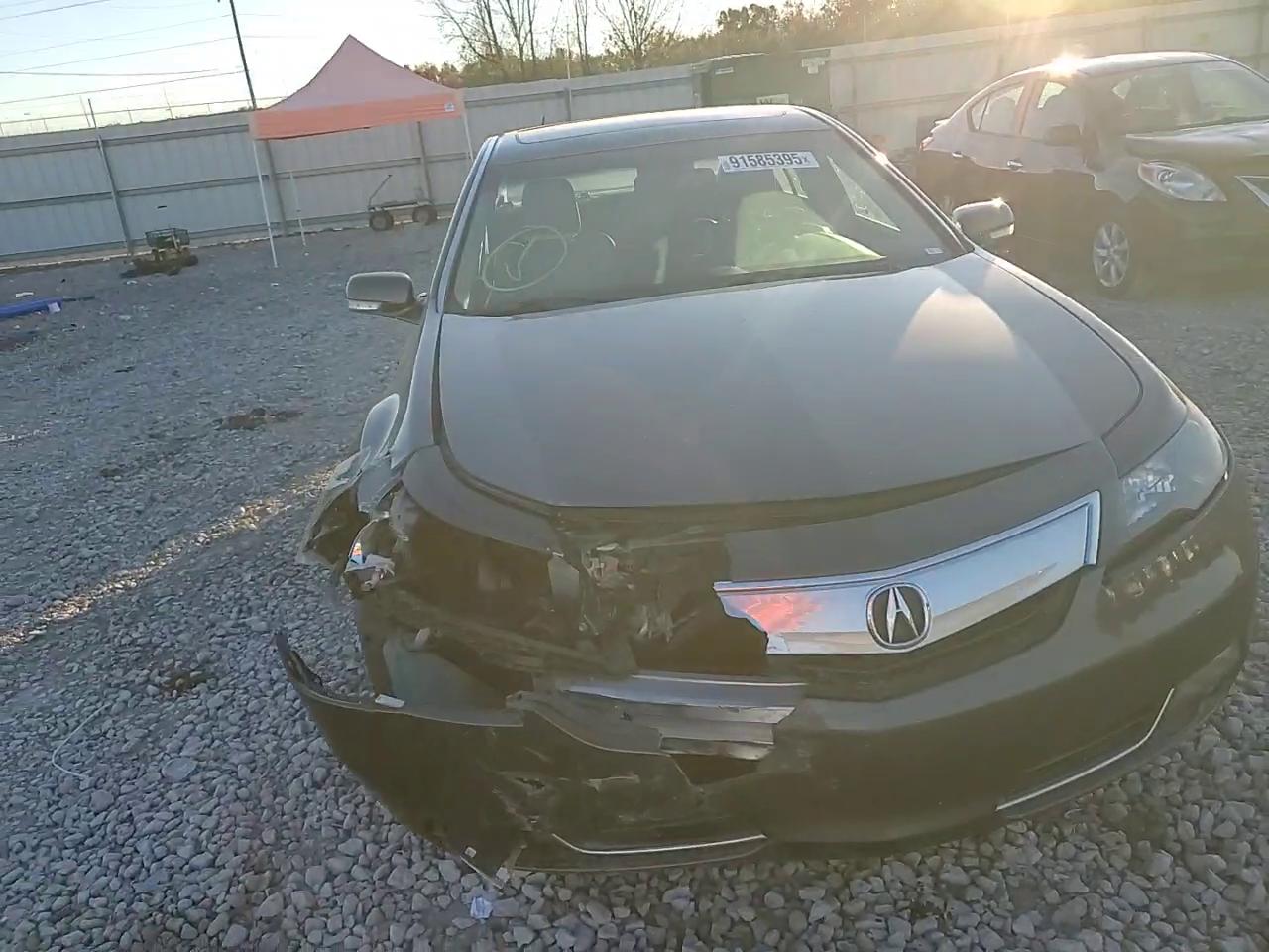 Фото: 19UUA8F73EA001552