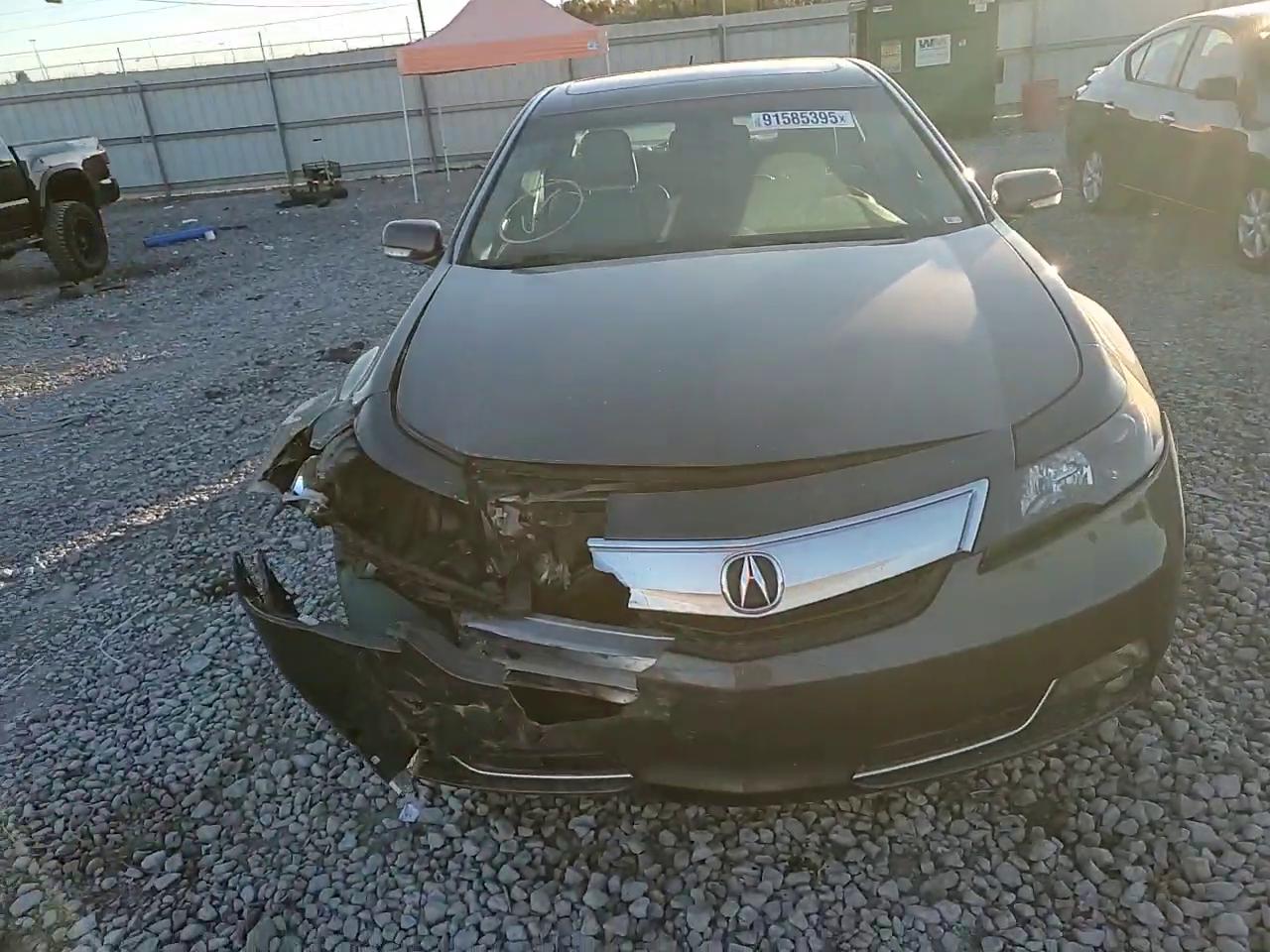 Фото: 19UUA8F73EA001552