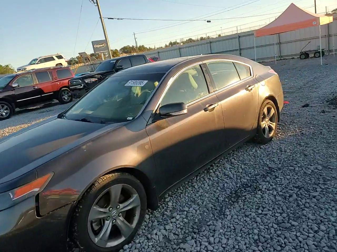 Фото: 19UUA8F73EA001552